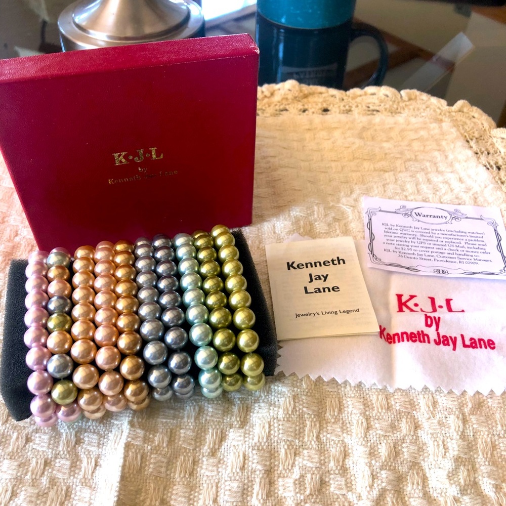 Kenneth Jay Lane Pearl Bracelet set